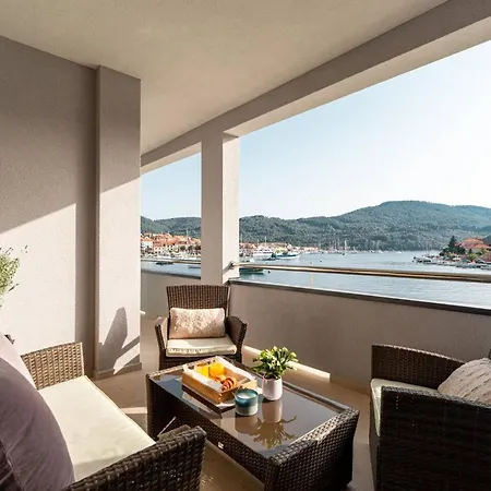 And Ribarska Srica Apartamento *