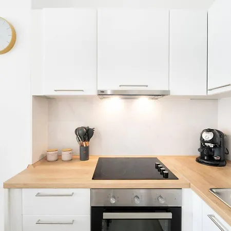 And Ribarska Srica *