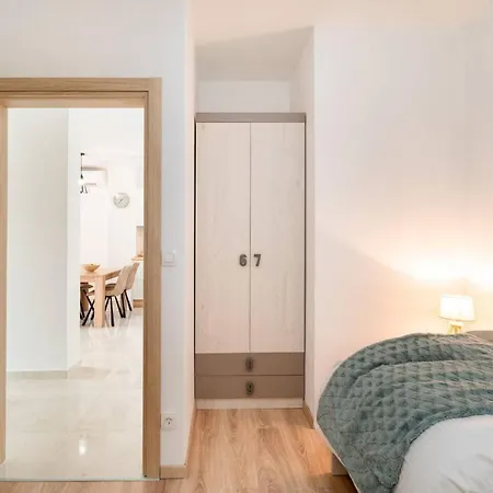 And Ribarska Srica *