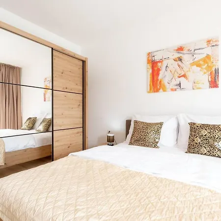 And Ribarska Srica *