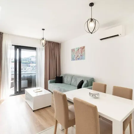 And Ribarska Srica * Vela Luka