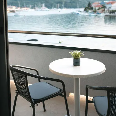 Apartment And Ribarska Srica Vela Luka