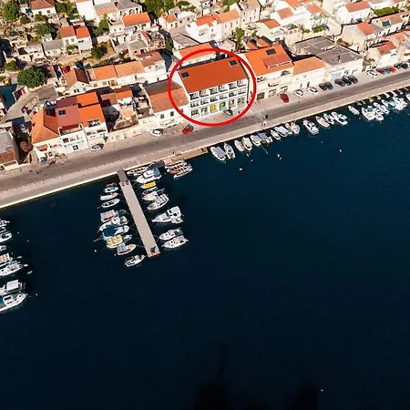 And Ribarska Srica Apartment