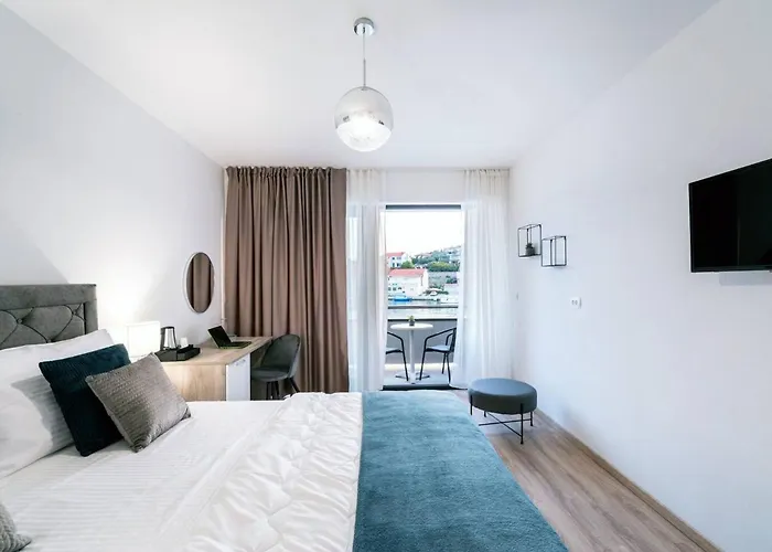 Apartamento And Ribarska Srica *