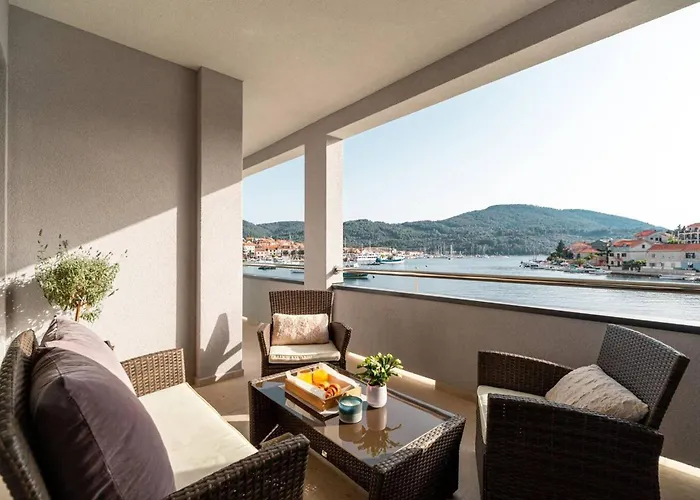 And Ribarska Srica Apartamento *